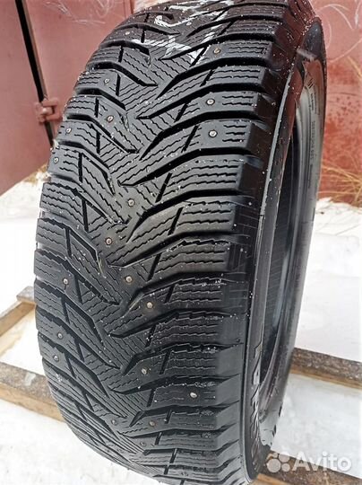 Marshal WinterCraft Ice WI31 205/60 R16 96T