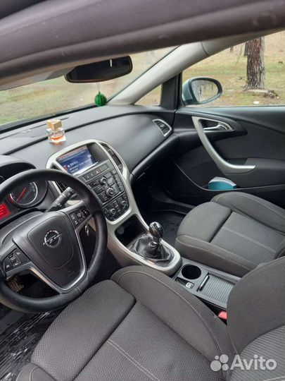 Opel Astra 1.3 МТ, 2011, 230 000 км