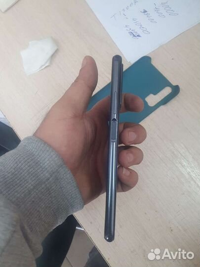HONOR 20, 8/128 ГБ