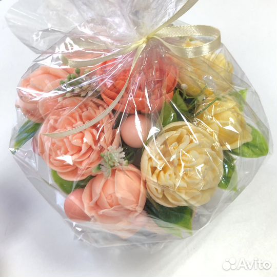 Подарочный набор цветов из мыла