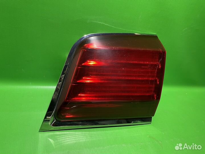 Фонарь внутренний правый Lexus LX 2007-2012