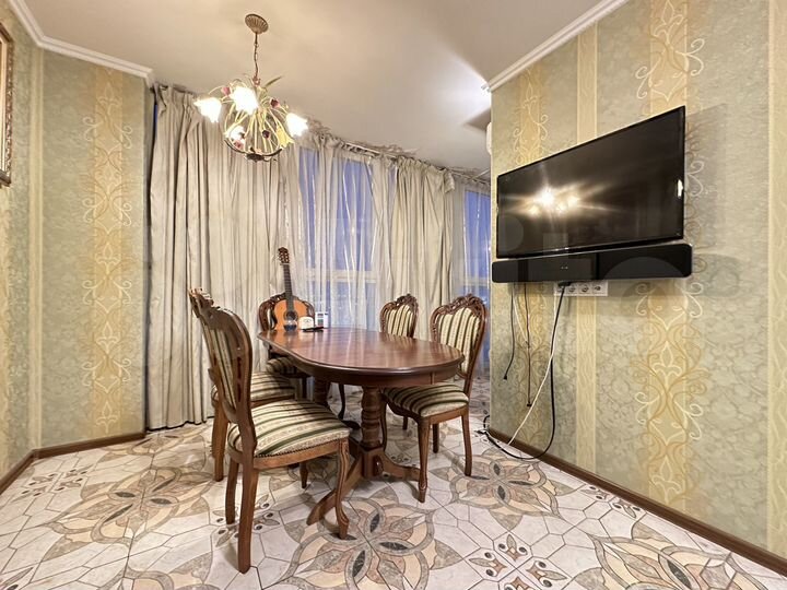 2-к. квартира, 59 м², 9/18 эт.