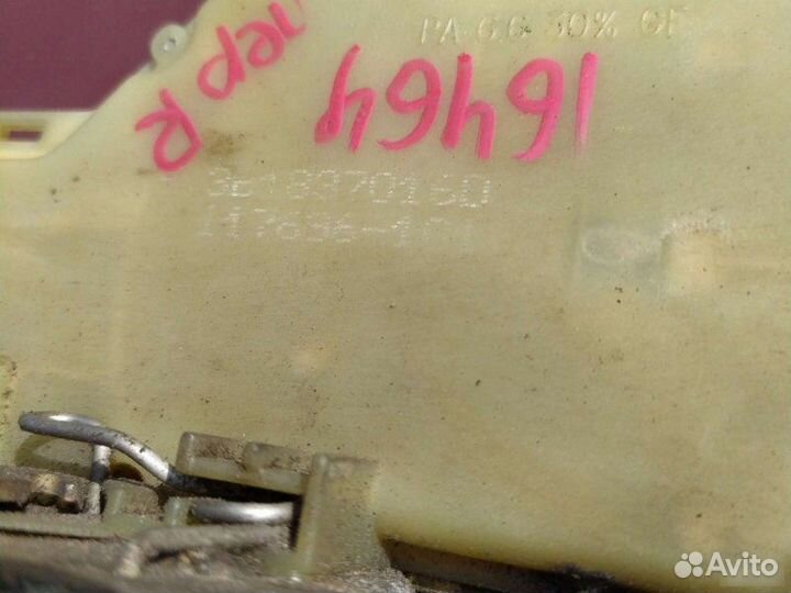 Замок двери передний правый Volkswagen Passat B5