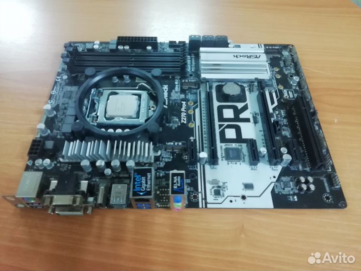 Полноразмерные материнские платы 1151