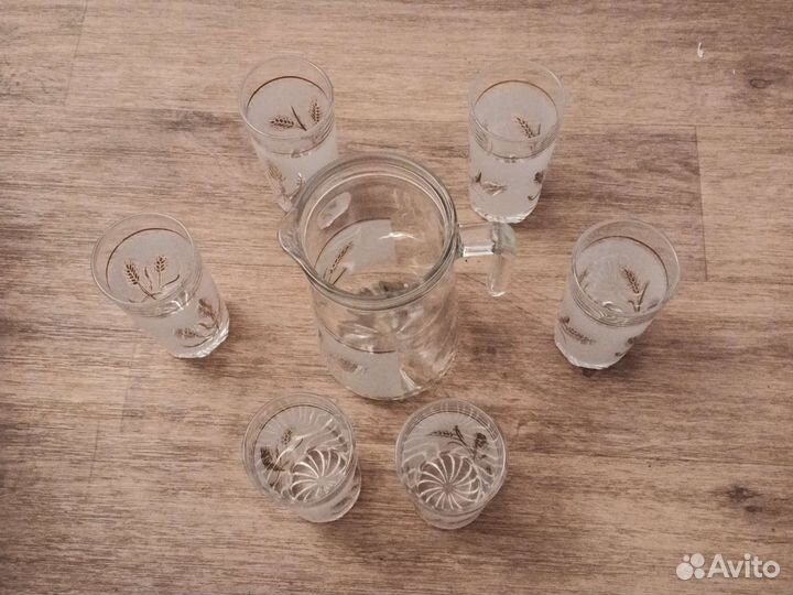 Графины и стаканы