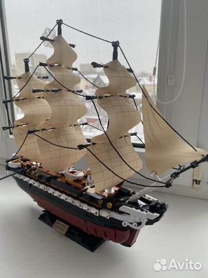 Корабль Фрегат модельки sluban