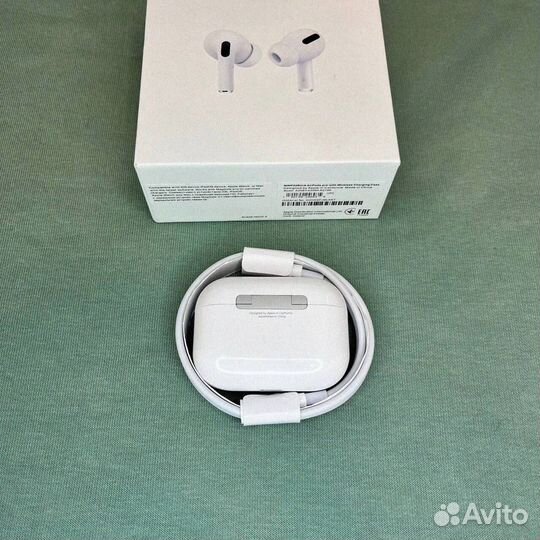 AirPods Pro 2: Ваш звуковой компаньон