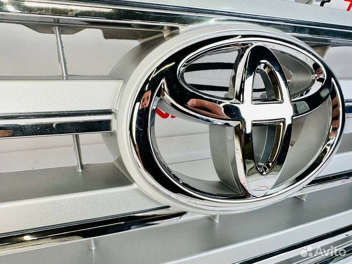 Решетка радиатора Toyota Land Cruiser 200 A6124