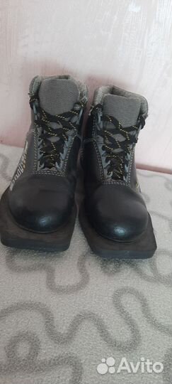 Лыжные ботинки р.30