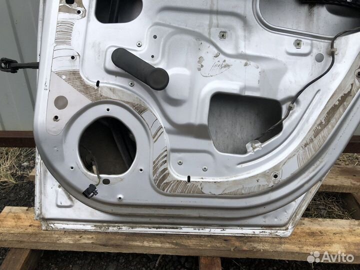 Opel Astra H хэчбэк задняя правая дверь