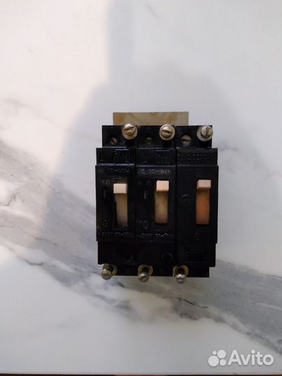 Автоматический выключатель СССР