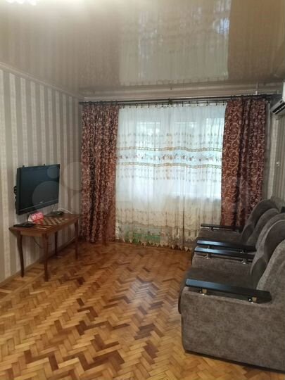 2-к. квартира, 46 м², 2/4 эт.
