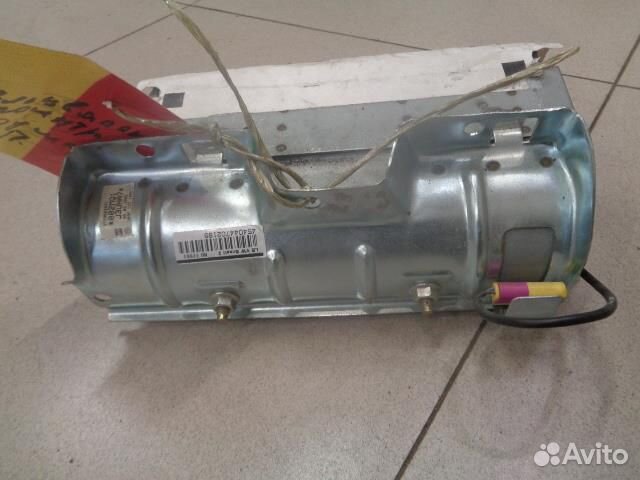 Подушка безопасности пассажирская в торпедо Volks