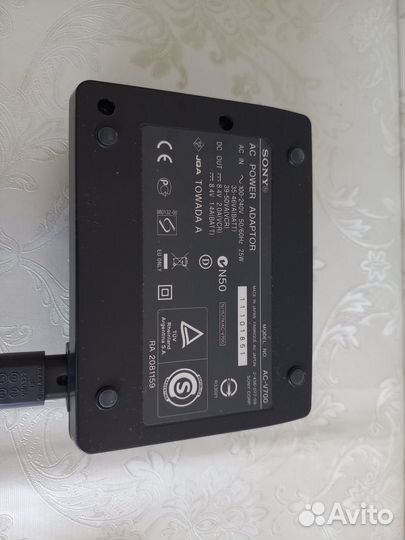 Зарядное устройство sony AC-V700