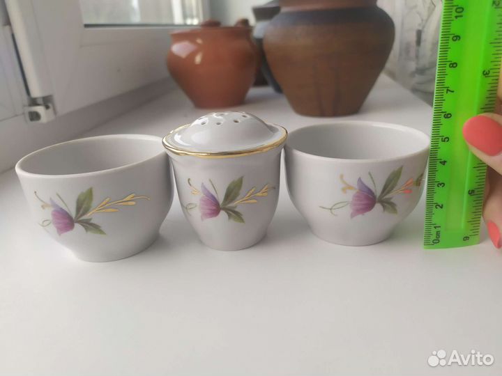 Чашки, блюдца, солонки, розетки, фарфор