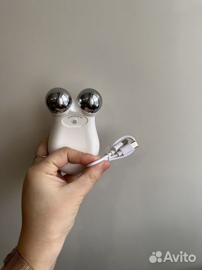 Массажер для лица микротоками