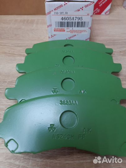 Колодки тормозные передние