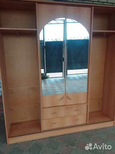 Шкаф для одежды