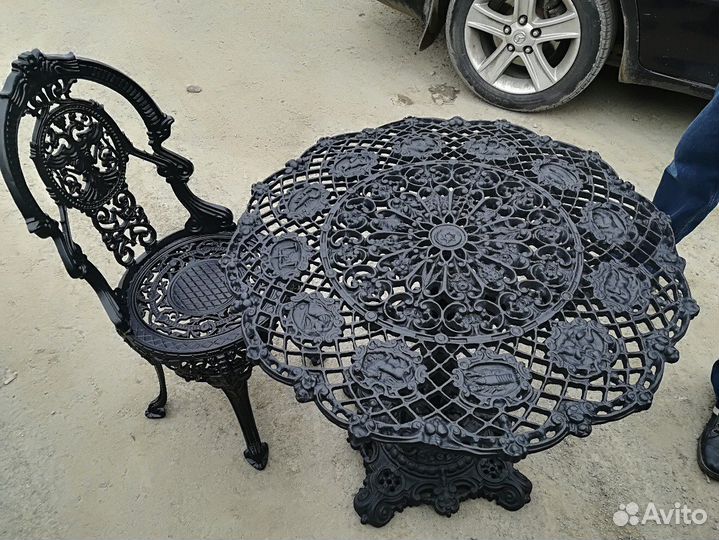 Стол гороскоп из чугуна