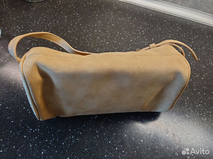 Сумка lime, трещины на ручке