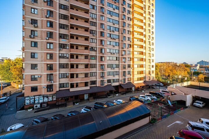 3-к. квартира, 99 м², 14/16 эт.