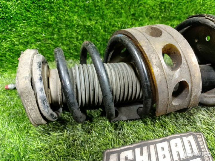 Стойка задняя правая Hyundai Tucson JM D4EA 2006