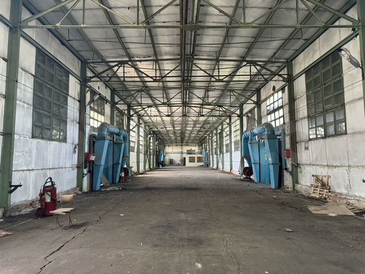 Здание, 1153 м²