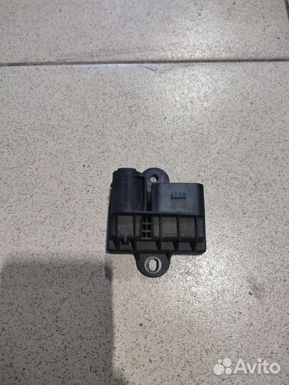 Блок реле свечей накала Mercedes GLK OM 651