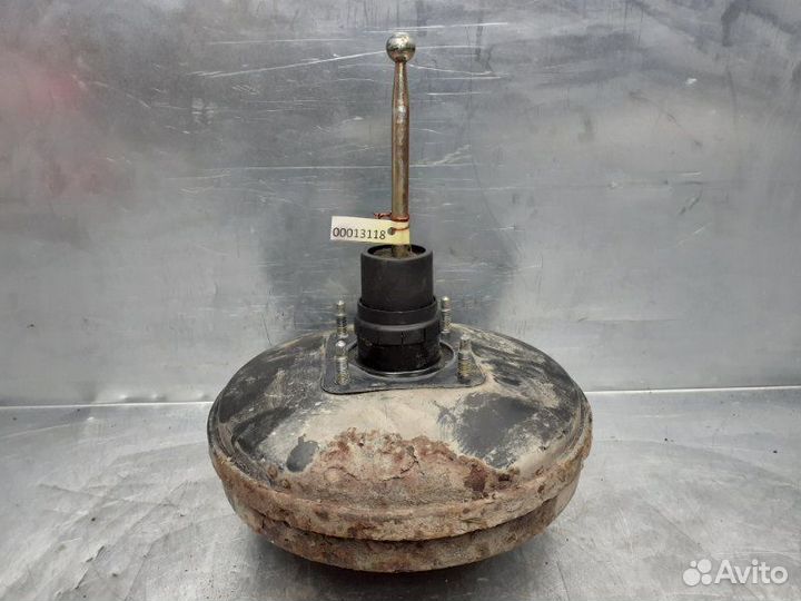 Усилитель тормозов вакуумный Volkswagen Golf