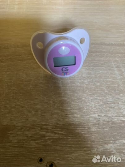 Термометр-соска электронный