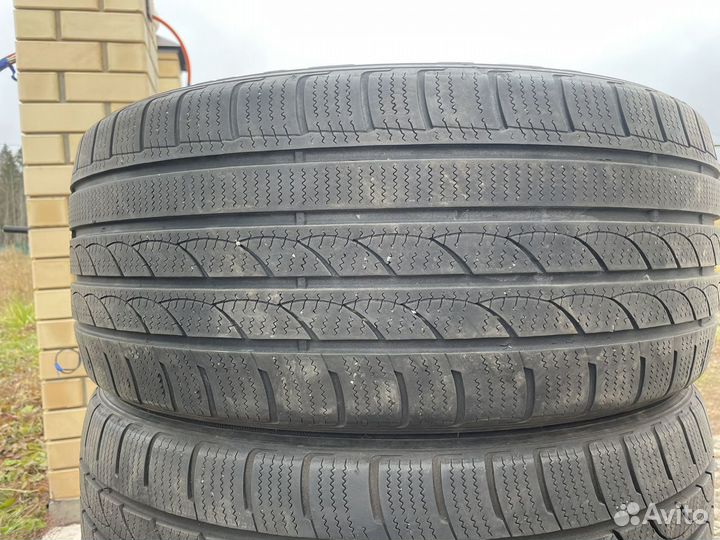 Minerva S210 Ice Plus 245/40 R19