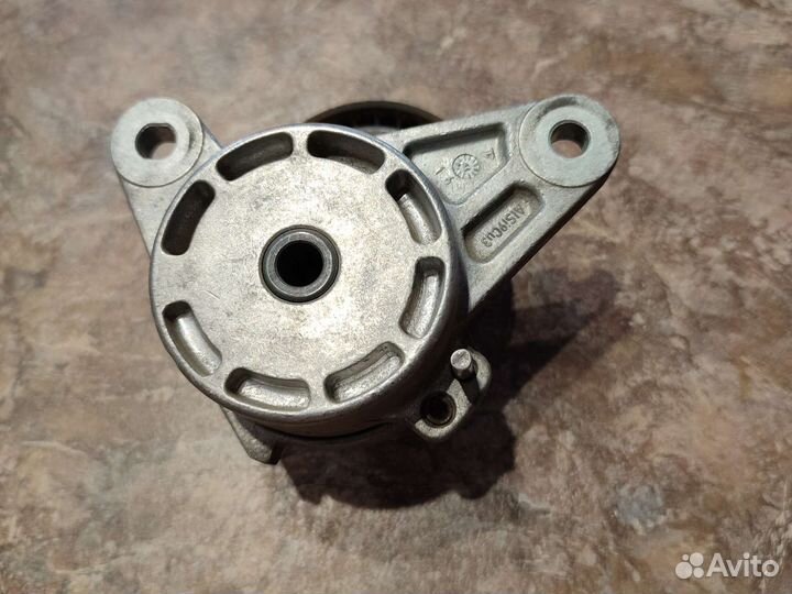 Натяжной ролик приводного ремня skoda