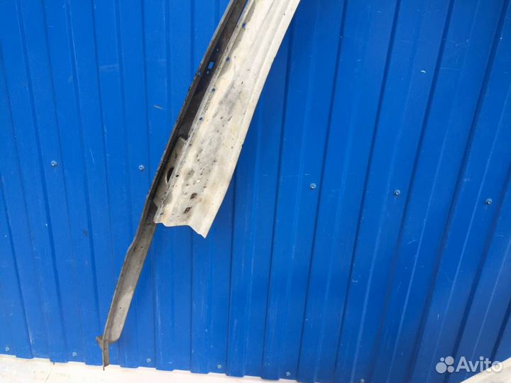 Б/У Боковина верхняя правая 1328597080 Fiat/Alf