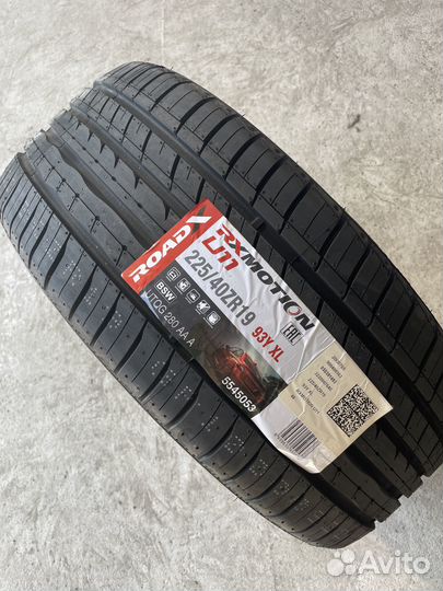 RoadX RXMotion U11 225/40 R19 93Y