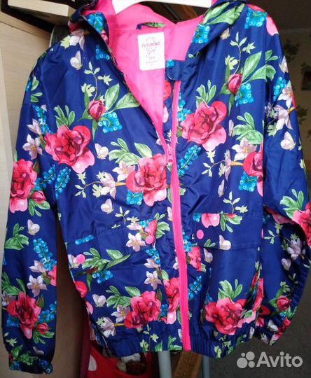 Ветровка для девочки