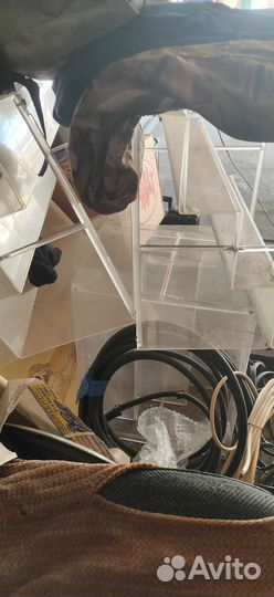 Полка из оргстекла