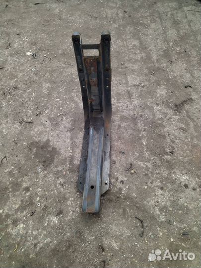 Крепление бака топливного MAN TGA 2006