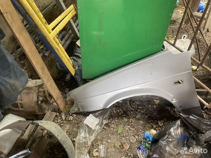 Крыло бампер фары перед поворотники