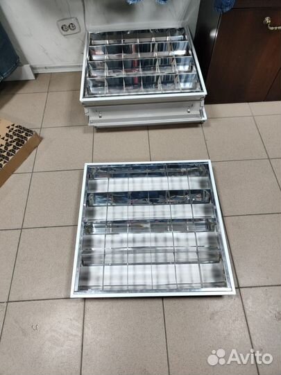 Светильники потолочные под потолок Армстронг