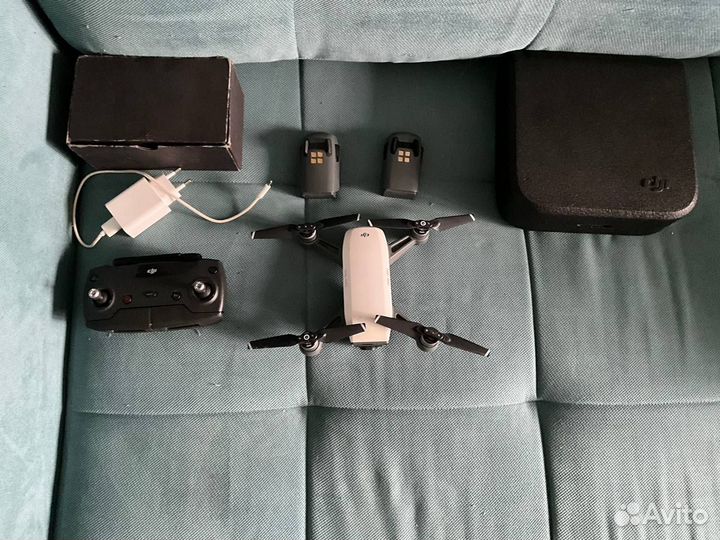 Селфи дрон DJI Spark