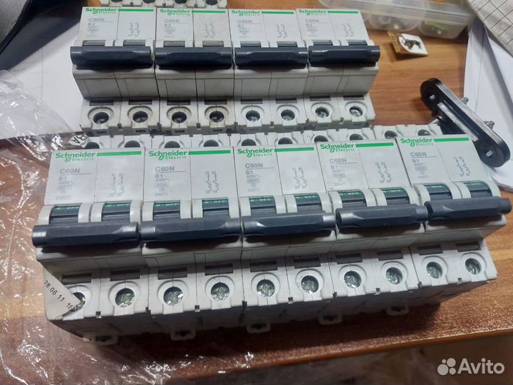 Выключатель автоматический Schneider electric