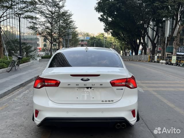Ford Focus 1.5 AT, 2020, 30 000 км