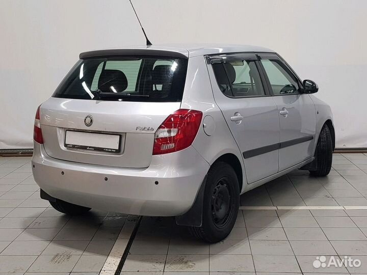 Skoda Fabia 1.6 AT, 2009, 243 247 км