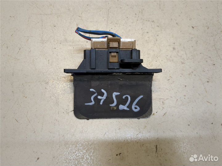 Сопротивление отопителя Nissan Primera P11, 1996