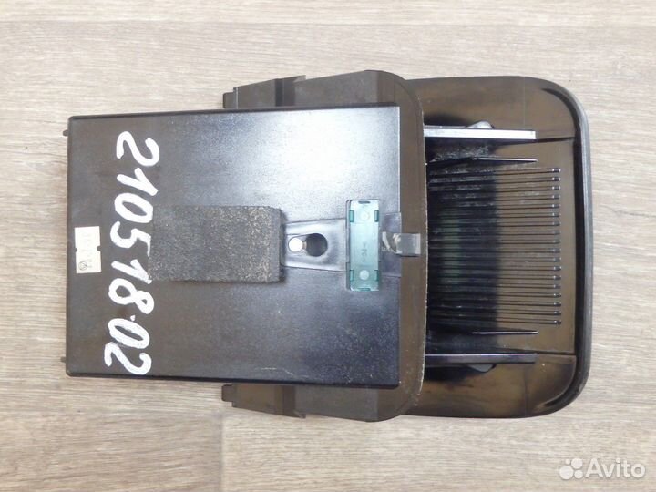 Пепельница volvo C70 97-02