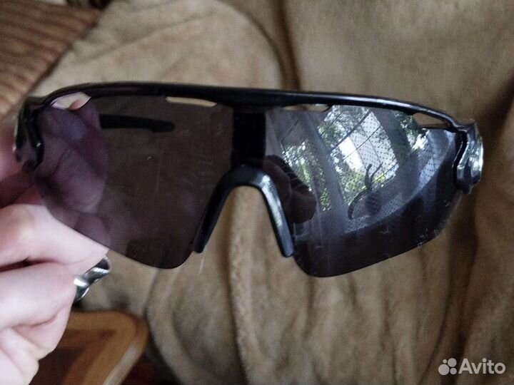 Очки спортивные