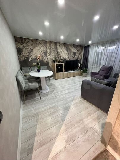 4-к. квартира, 80,9 м², 1/5 эт.