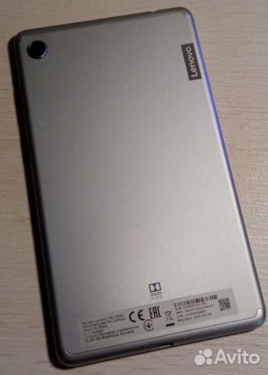 Планшет Lenovo tab M7