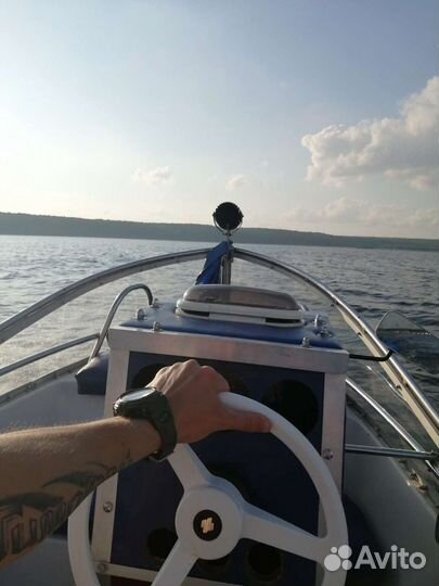 Лодка с мотором