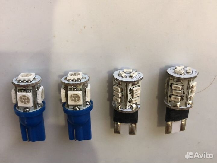 Лампы светодиодные красные W5W-15s14